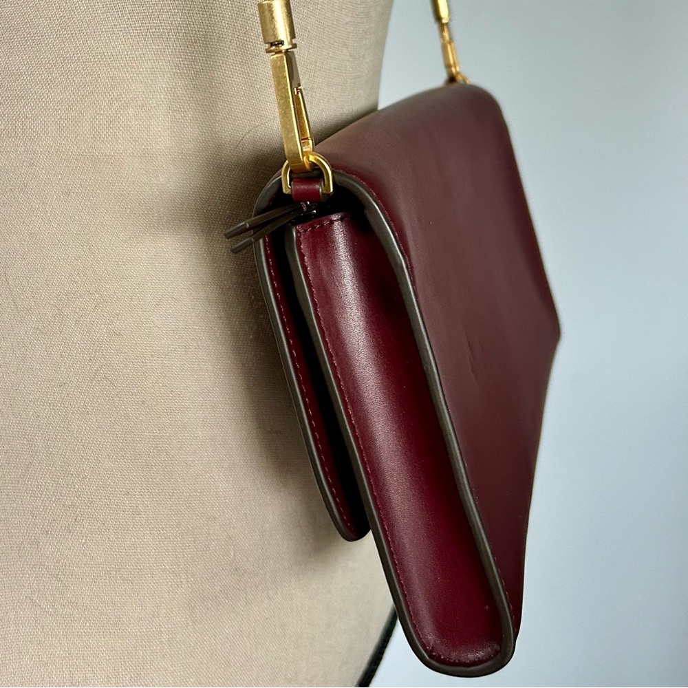 Tory Burch Eleanor Clutch in Claret - Picture 5 of 11